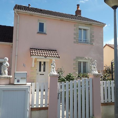 La Maison Rose 2 Chambres Avec Lit Pour 2 Personnes Et 2 Salles De Bains Nevers Kültér fotó