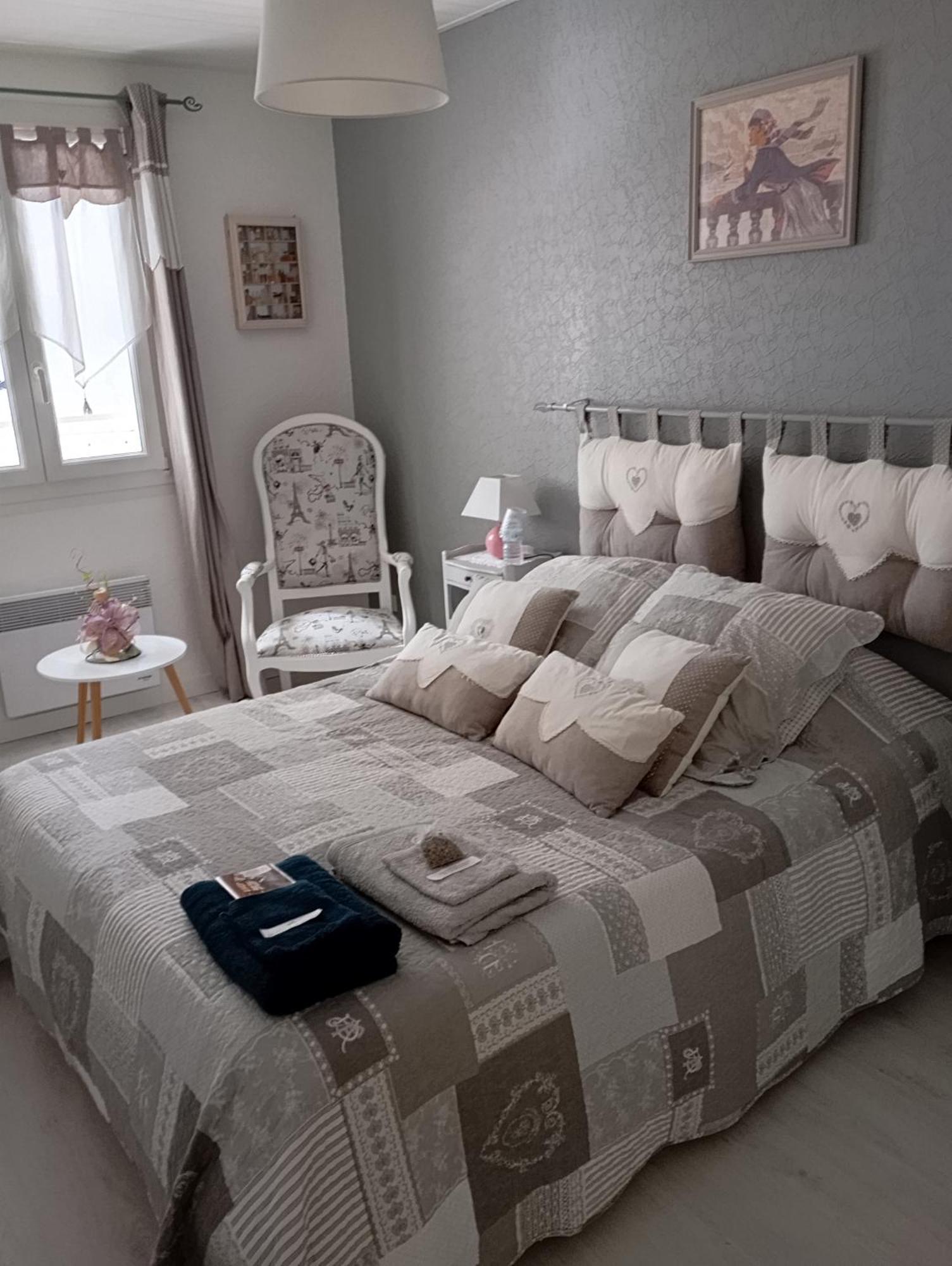 La Maison Rose 2 Chambres Avec Lit Pour 2 Personnes Et 2 Salles De Bains Nevers Kültér fotó